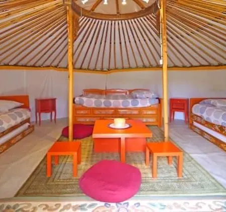 Aux Yourtes De La Fabrique Saint-Florent-des-Bois