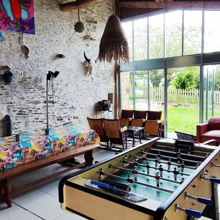 Aux Yourtes De La Fabrique Деревянный коттедж