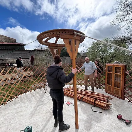 Aux Yourtes De La Fabrique *