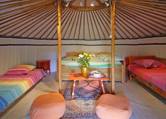 Aux Yourtes De La Fabrique Saint-Florent-des-Bois