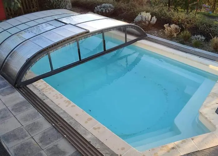 Lodge Aux Yourtes De La Fabrique