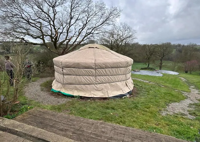 Aux Yourtes De La Fabrique *