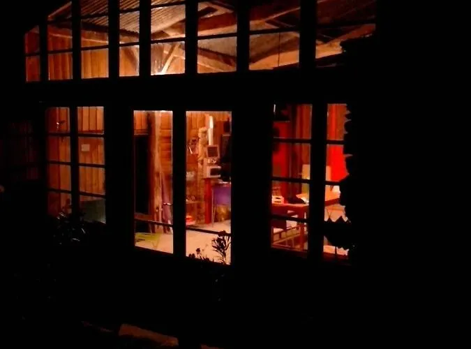 Aux Yourtes De La Fabrique Lodge